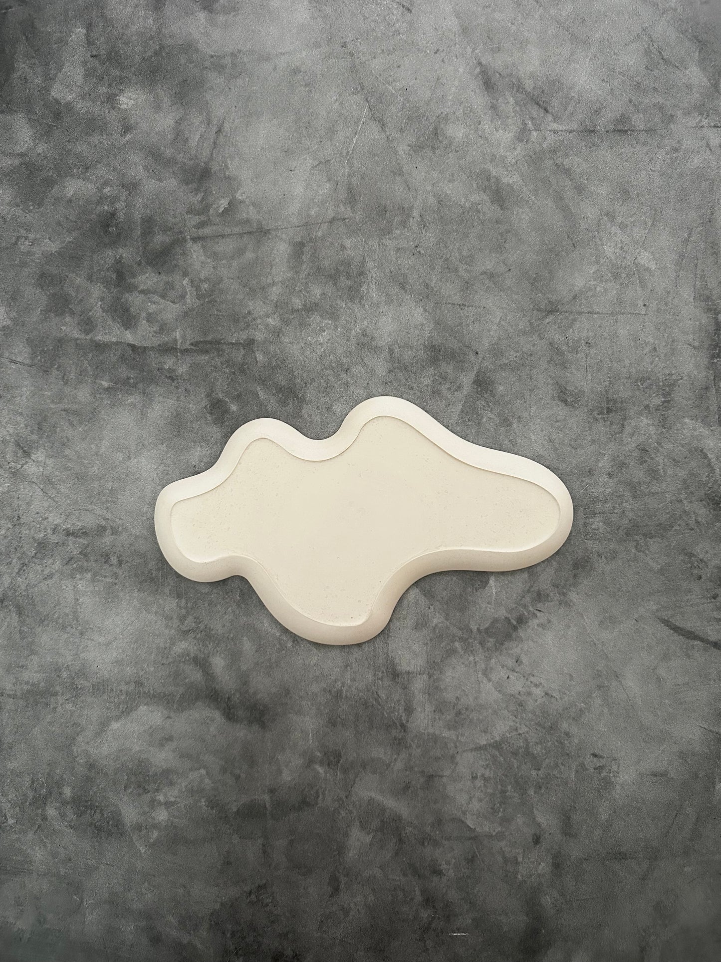 Trinket Tray - wave, handpoured