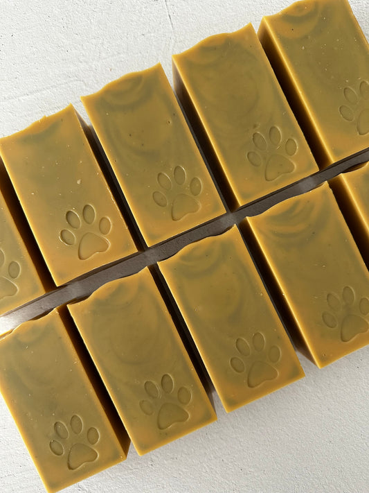 Natural Dog Soap Bar – Gentle Cleansing for Healthy Skin & Coat
