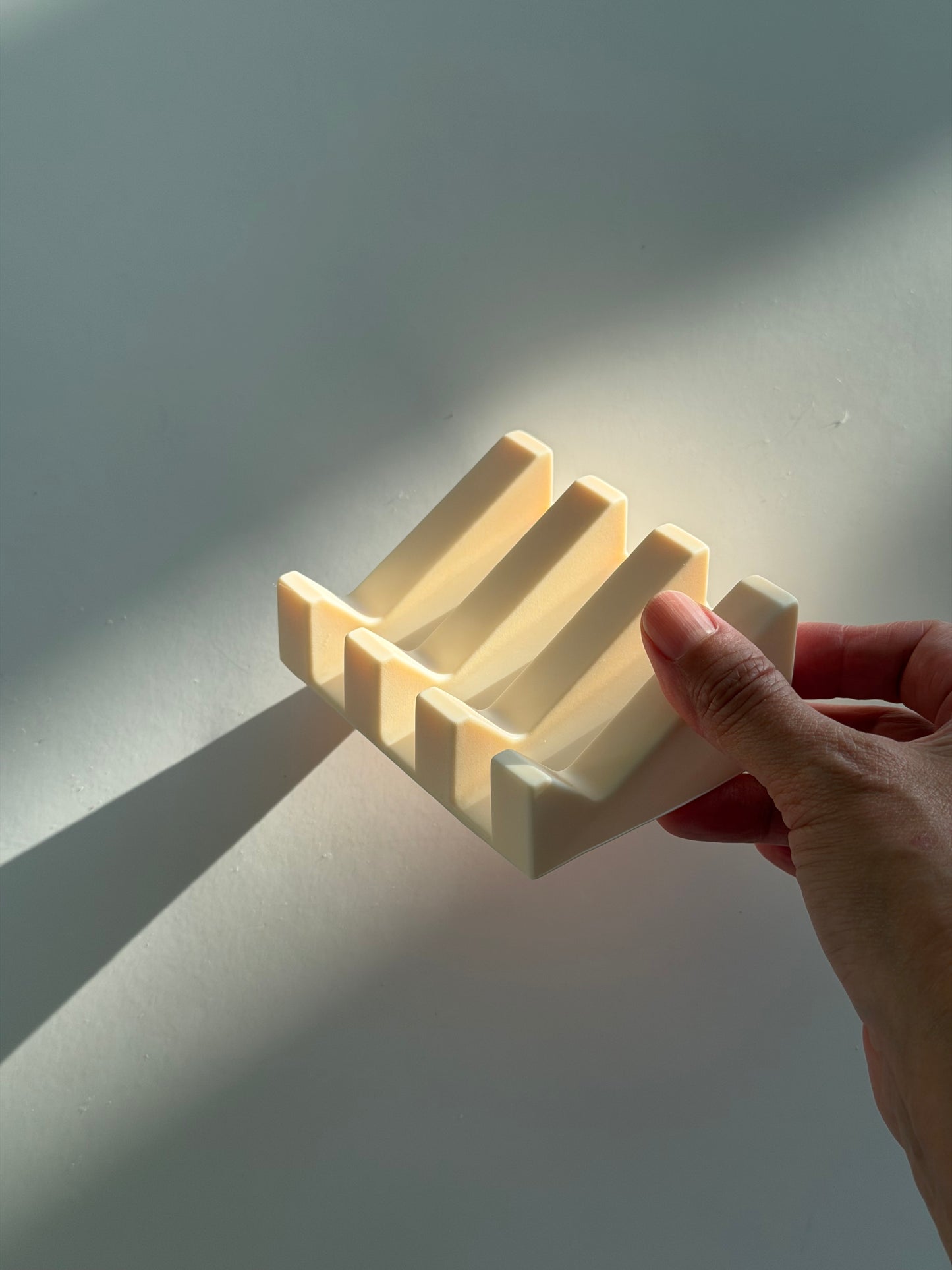 Self-Draining Silicone Soap Dish