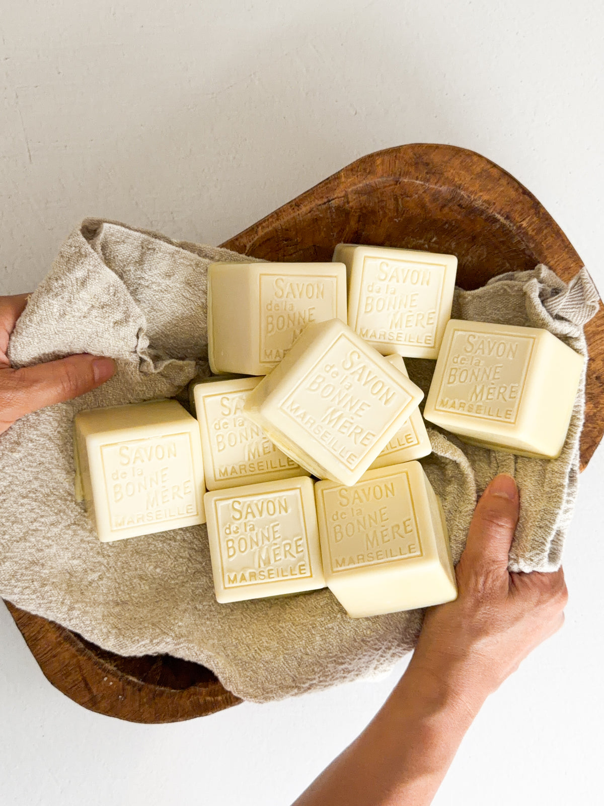 Traditional Marseille Bar
Unscented Extra Virgin Olive Oil & Sea Salt Soap